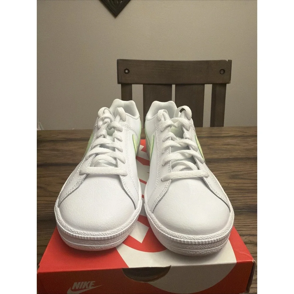 Nike Court Royal Women's Training Shoes Size 9 White Barely Volt 749867-121